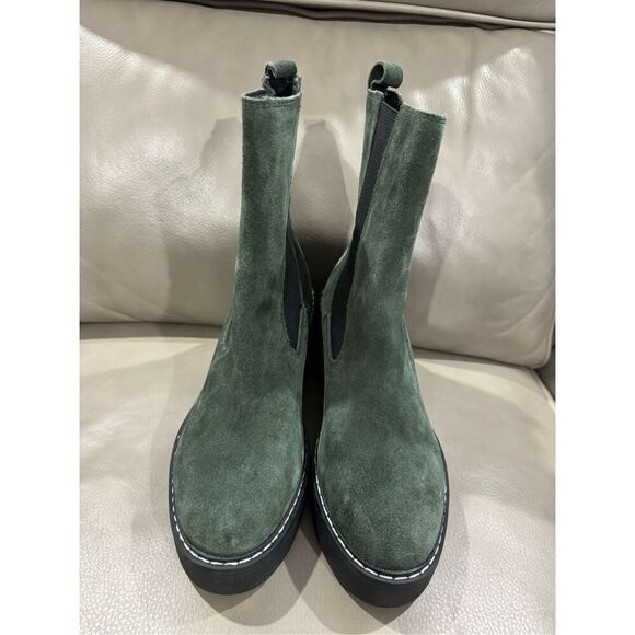 NINE WEST Dolea Chelsea Lug Sole Suede Platform Boots - Picture 3 of 8